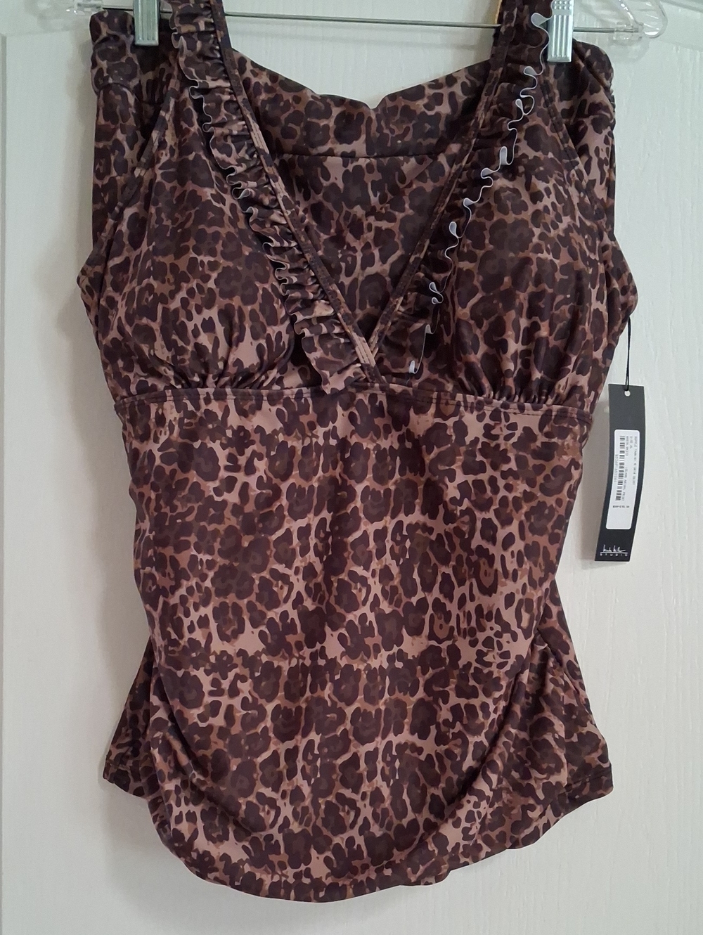 NWT Leopard Print Ruffled V-Neck Tank Top - Brown
